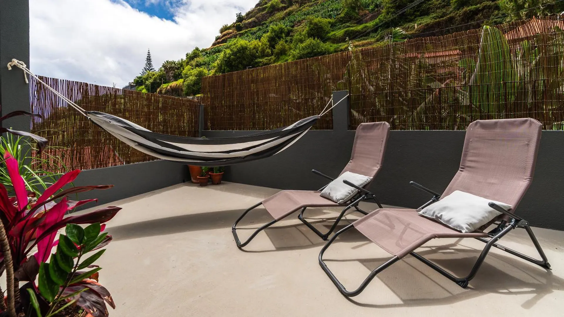 Lejlighed Modern Tropical Hideaway By Lovelystay Ponta do Sol  Portugal